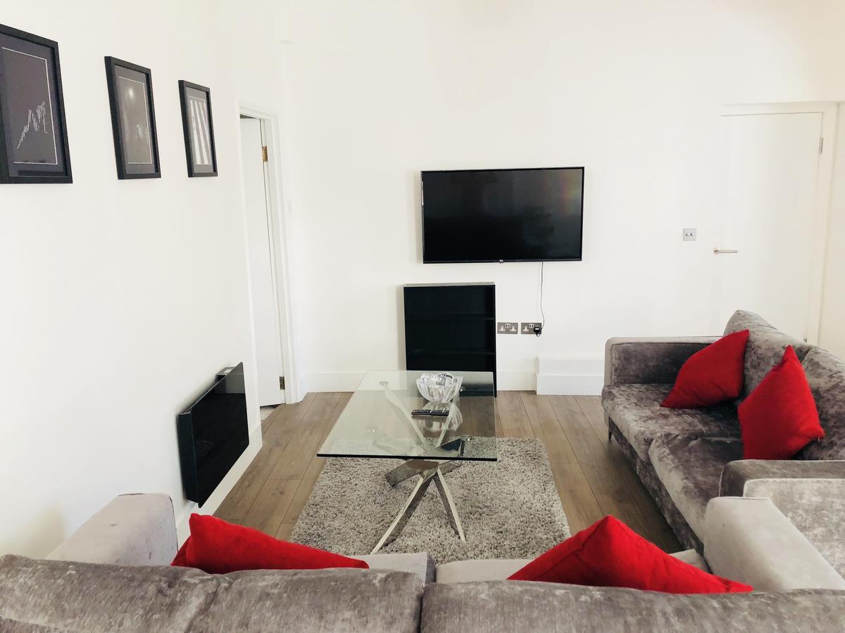 Spacious & Modern 2 Bed Apartment At Knightsbridge Лондон Екстер'єр фото